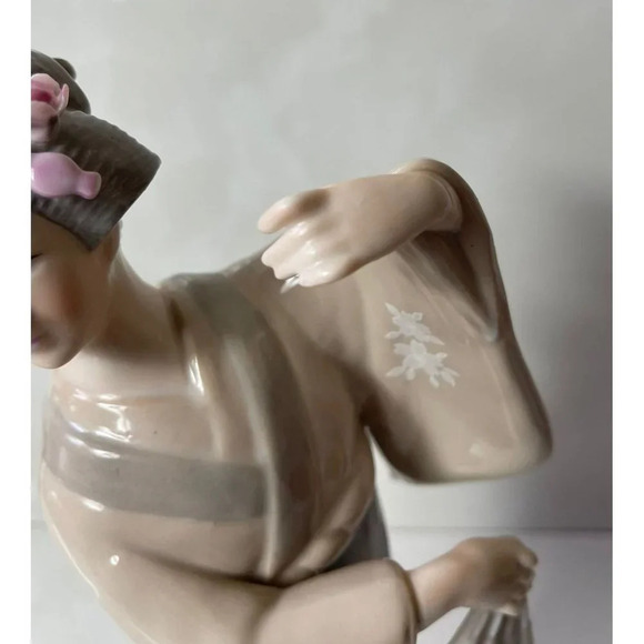 Vintage Toyo Japan Porcelain Geisha Lady Dressed Traditional  Kimono Dress Figur - Picture 8 of 15